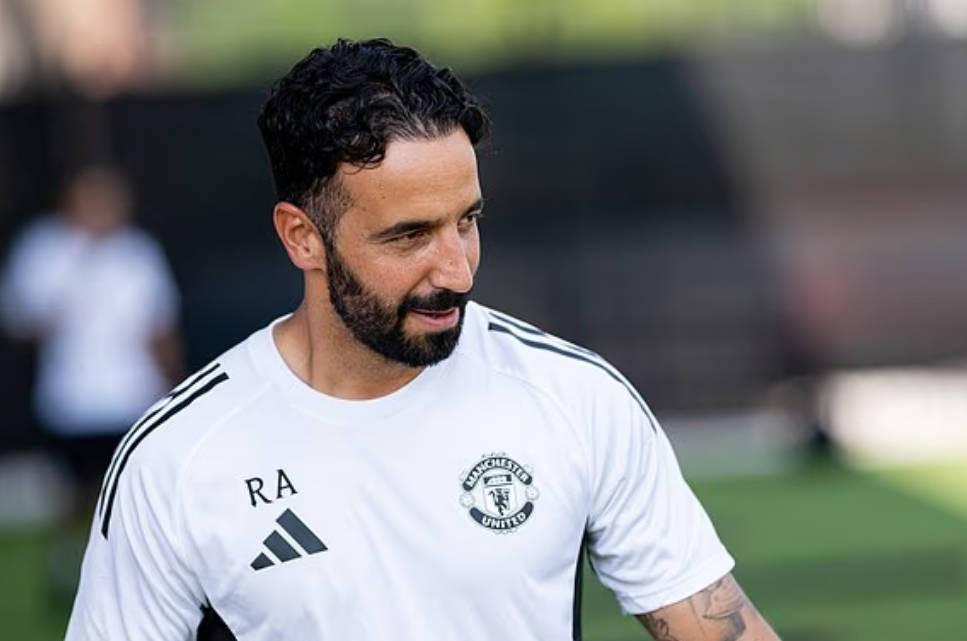 邮报：阿莫林要求球员在过生日时发表简短演讲，以增加凝聚力